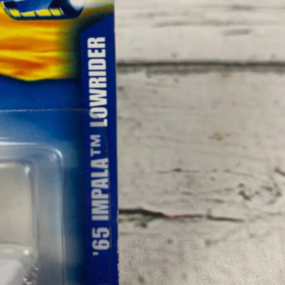 Hot‎ Wheels 1965 Impala Lowrider Collector #226 Die-Cast Car Track System GM NEW